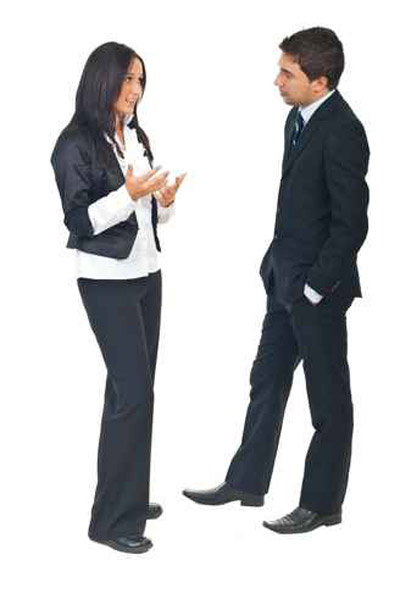 اثناء الحديث: النساء يركزن على العيون والجسم والرجال على الافواه!