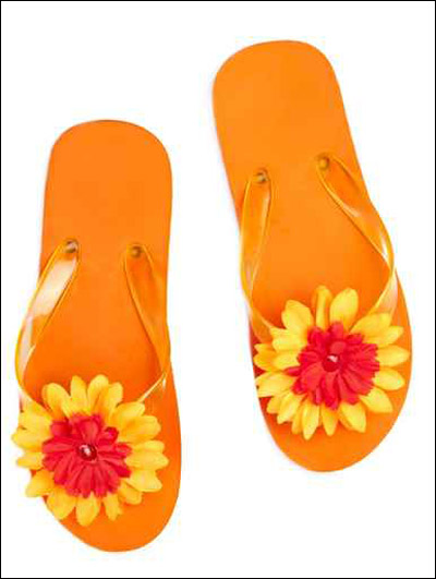 تشكيلة رائعة من الاحذية الصيفية المميزة!