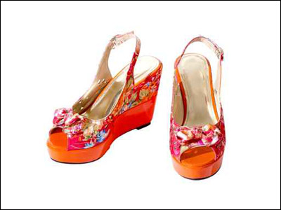 تشكيلة رائعة من الاحذية الصيفية المميزة!