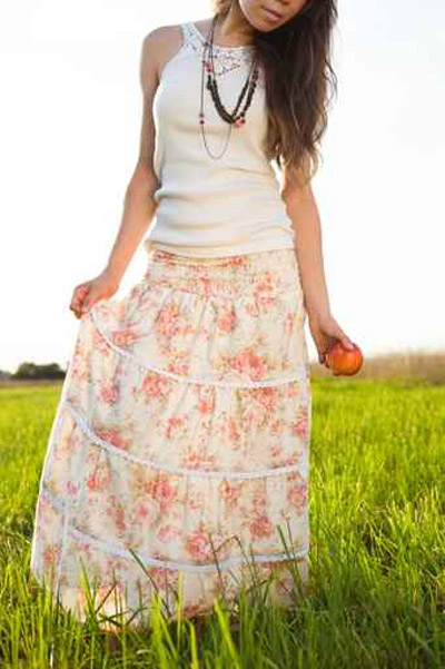 بالصور.. مجموعة ملابس باللون البيج الانيق 