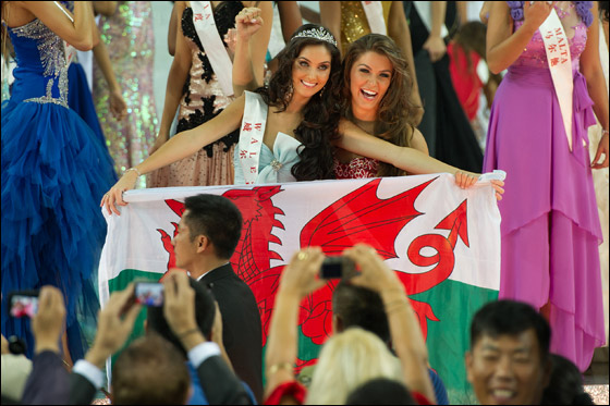 الف مبروك.. تتويج ملكة جمال الصين ملكة جمال العالم لعام 2012