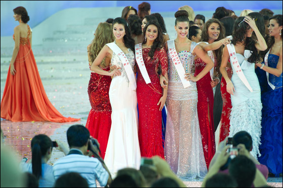 الف مبروك.. تتويج ملكة جمال الصين ملكة جمال العالم لعام 2012