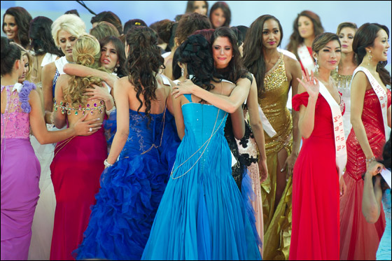 الف مبروك.. تتويج ملكة جمال الصين ملكة جمال العالم لعام 2012