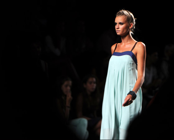 باقة صور من أجمل الازياء في معرض مدريد باسبانيا