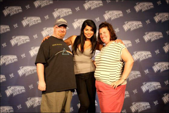 هل ملكة جمال امريكا ريما فقيه ستنضم الى اتحاد المصارعة؟!!